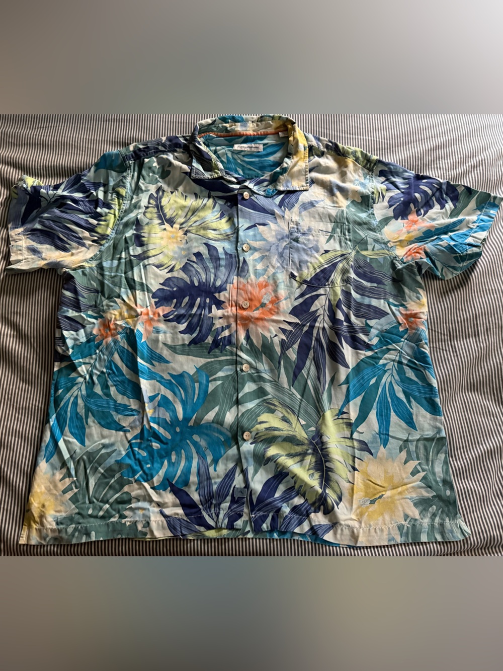 Tommy Bahama Short-Sleeve Hawaiian Shirt in Blue, Green & Yellow